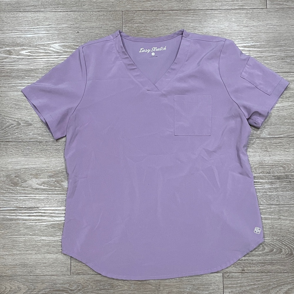 Women's Lavender V-Neck Scrub Top - Medium